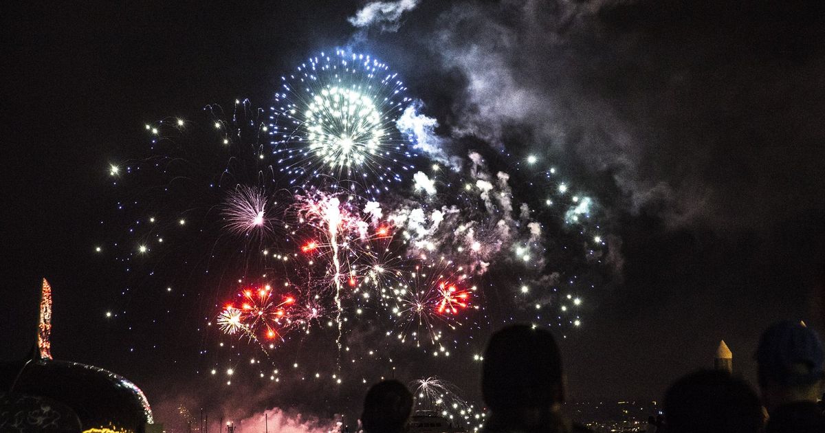 Seattle Mariners - Who's ready for another Fireworks Night