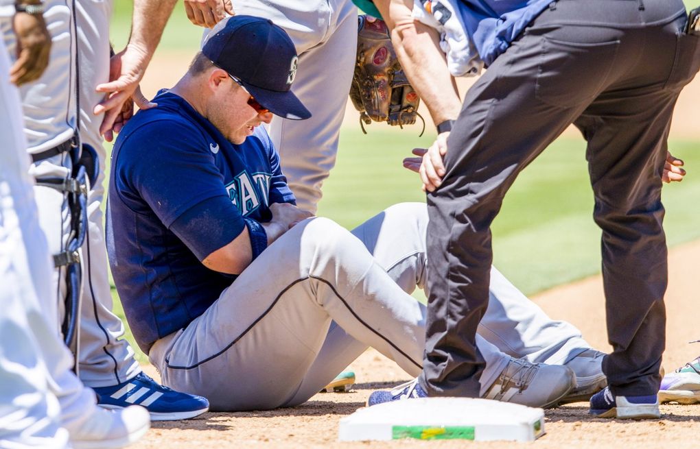 Mariners' Ty France suffered Grade 2 flexor strain, will hit injured list  after freak collision 