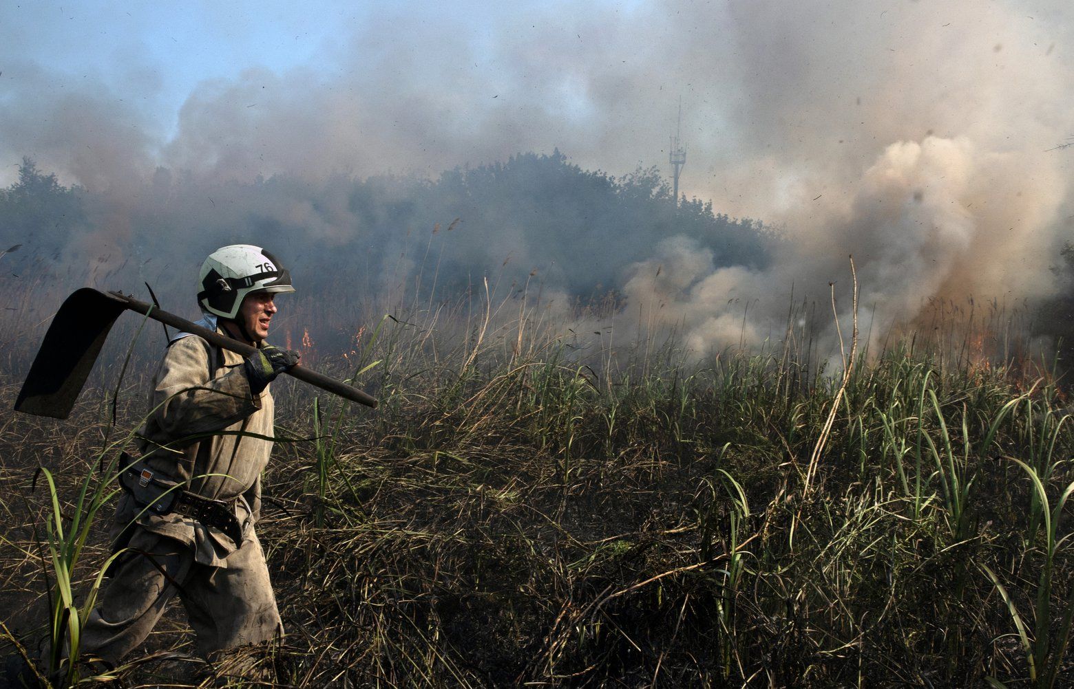 Russians Fight To Encircle Ukraine’s Last Eastern Stronghold | The ...