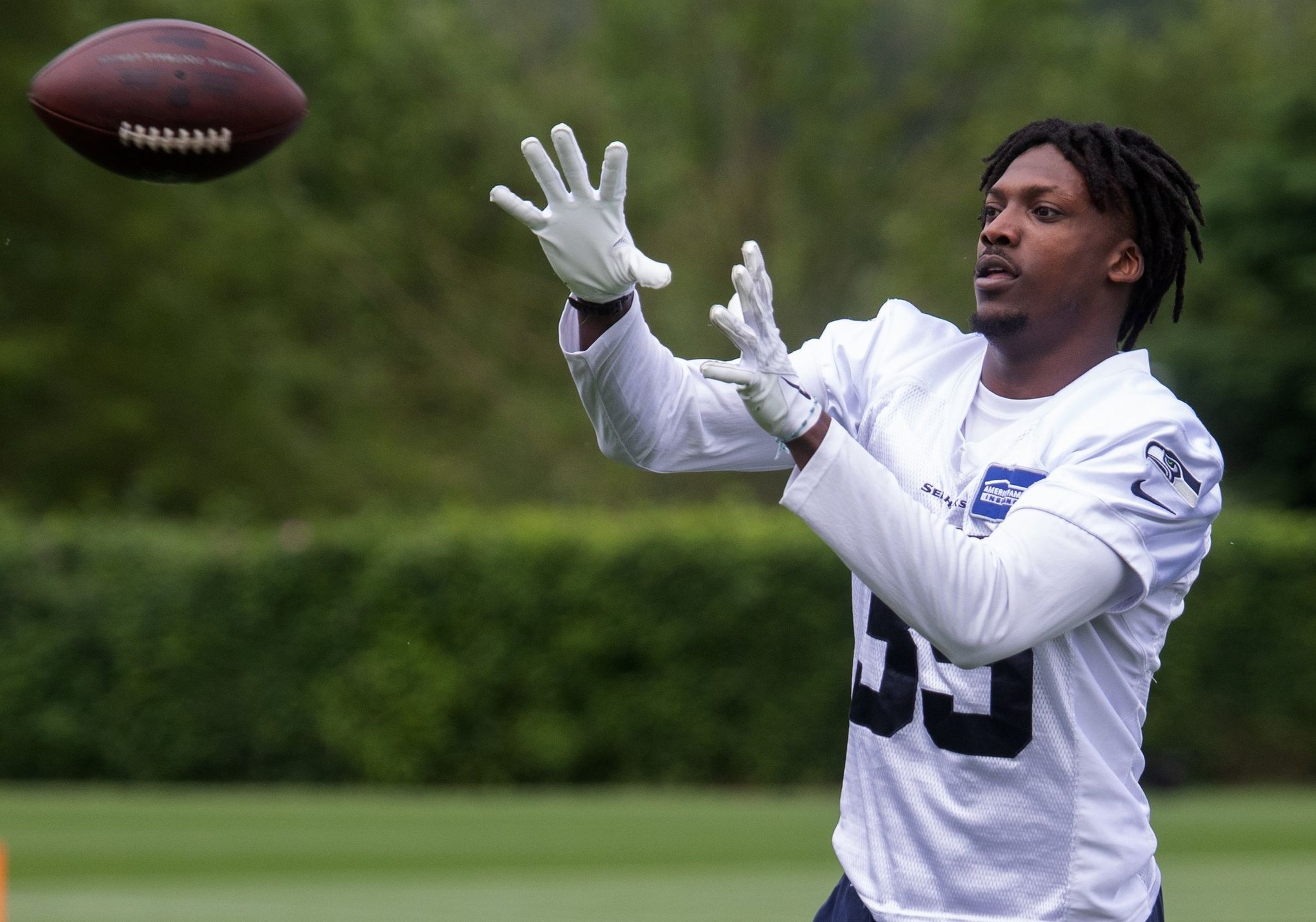 Seahawks rookie cornerback Tariq Woolen dealing with sore hamstring