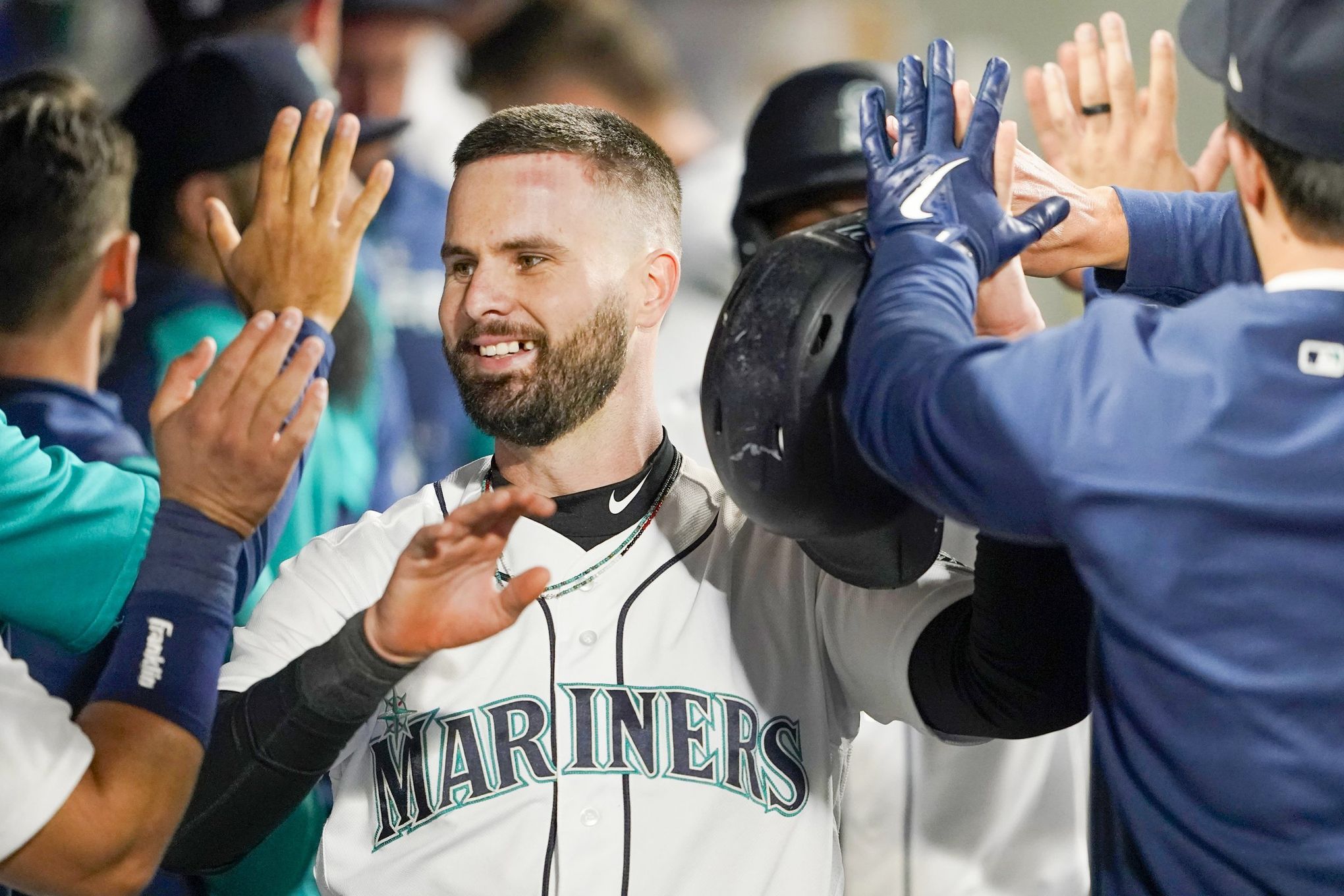 Mariners' Jesse Winker could be an interesting trade target for Yankees -  Pinstripe Alley