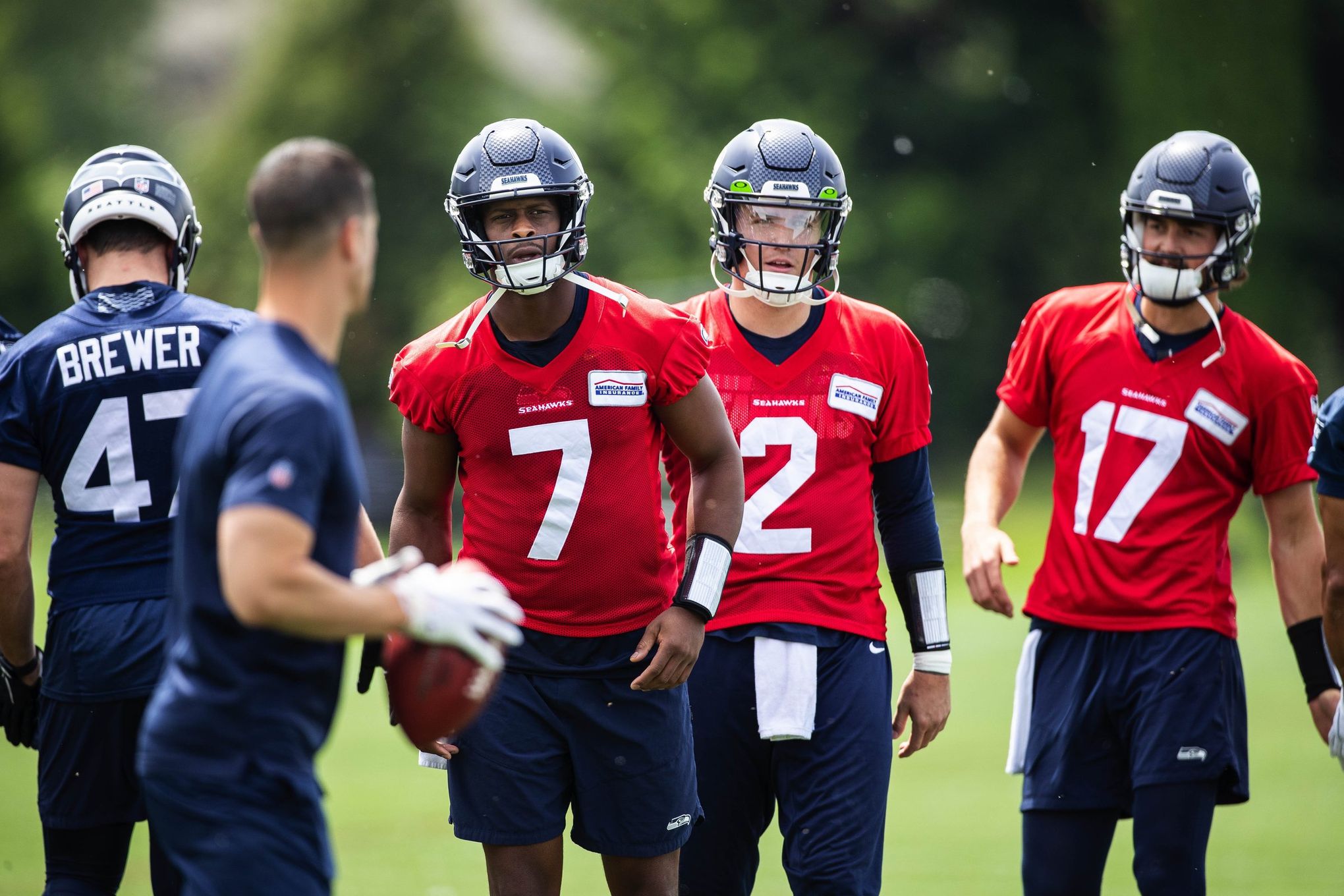 Seahawks QBs Geno Smith, Drew Lock, Jacob Eason begin offseason work