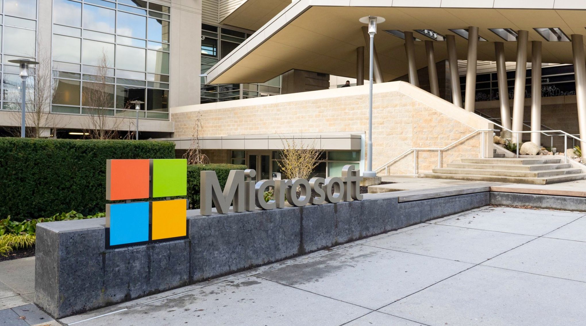 Complaining works: Microsoft employees will continue to have free