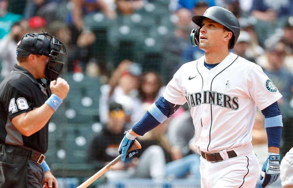 Things to Love About the 2022 Mariners: Adam Frazier - Simply Seattle Sports