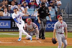 Dodgers' Tyler Anderson loses no-hit bid with one out in ninth inning  against Shohei Ohtani, Los Angeles Angels - ESPN