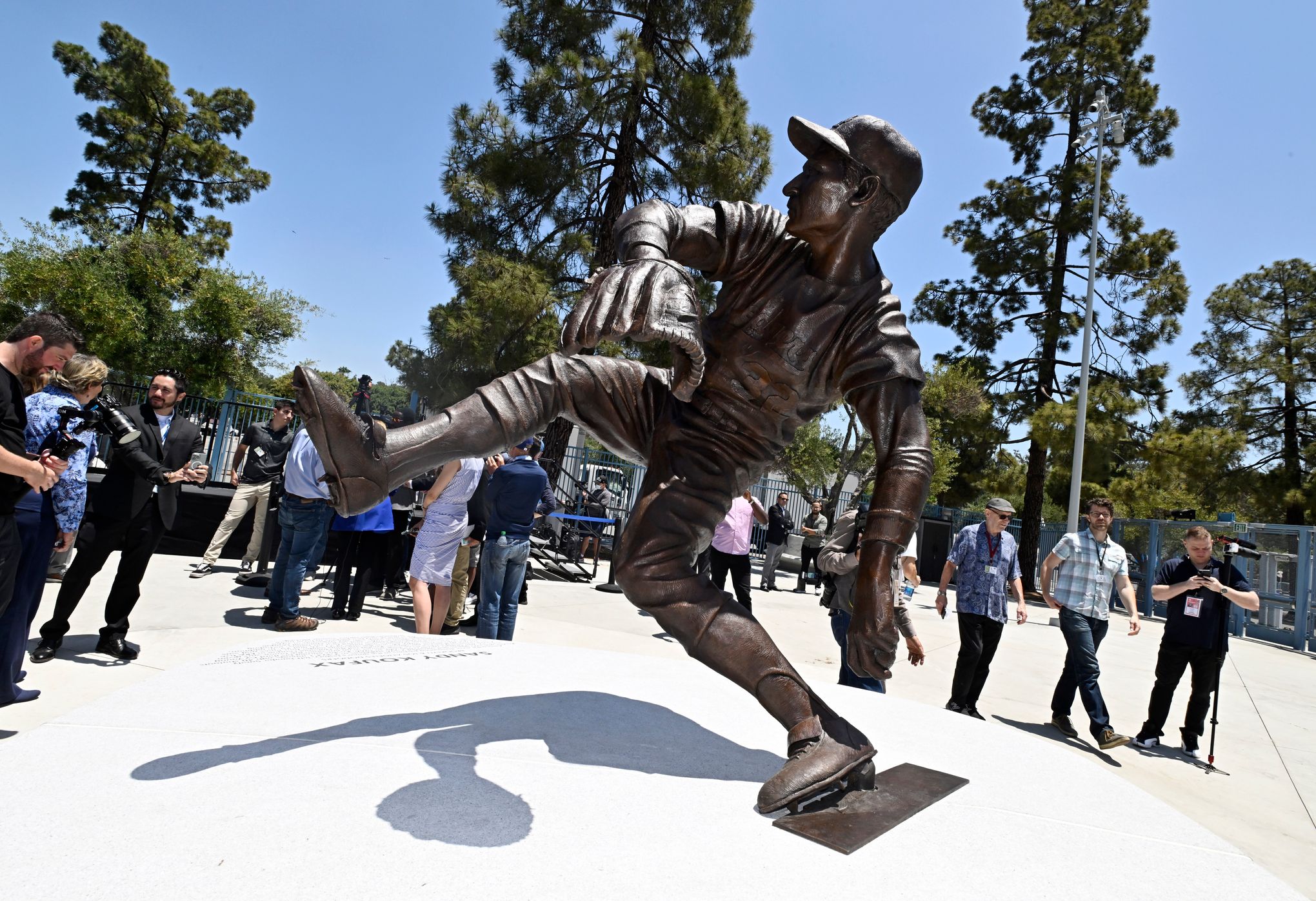 Los Angeles Dodgers unveil Sandy Koufax statue at stadium entrance