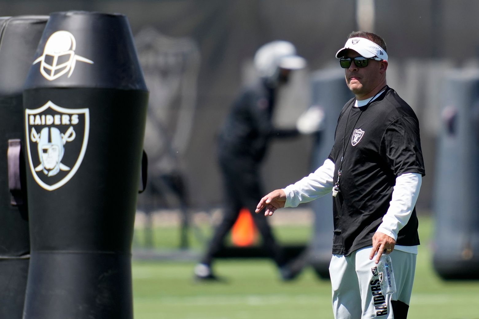 How Much Patience Should the Raiders Have with Derek Carr and Josh