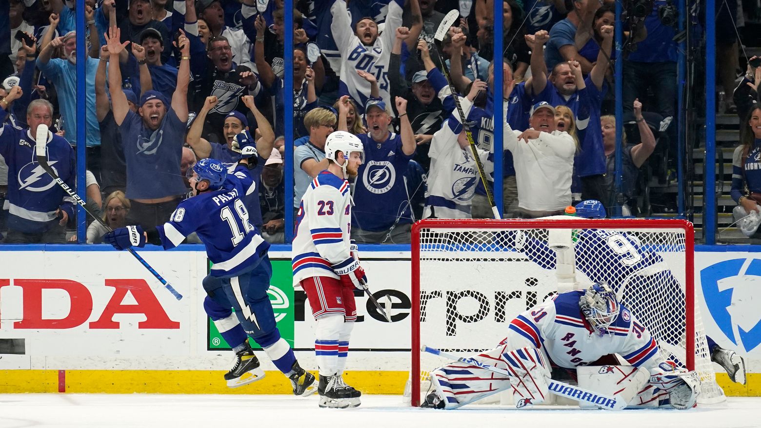 Palat scores late, Lightning beat Rangers 3-2 in Game 3 | The Seattle Times