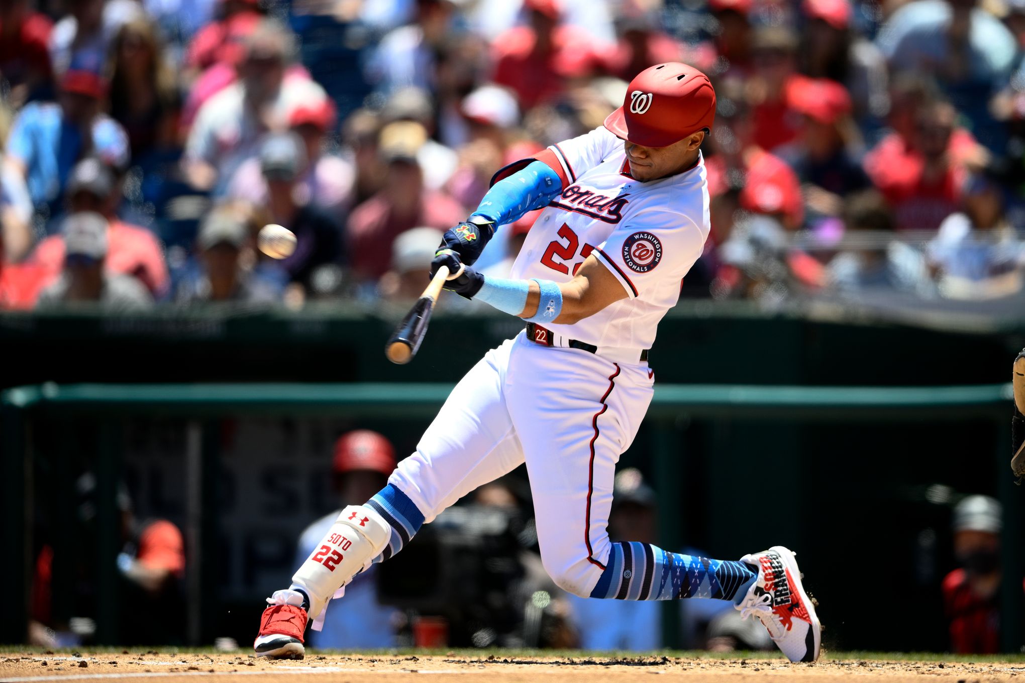 Phillies hit 14 homers in four-game sweep of Nationals