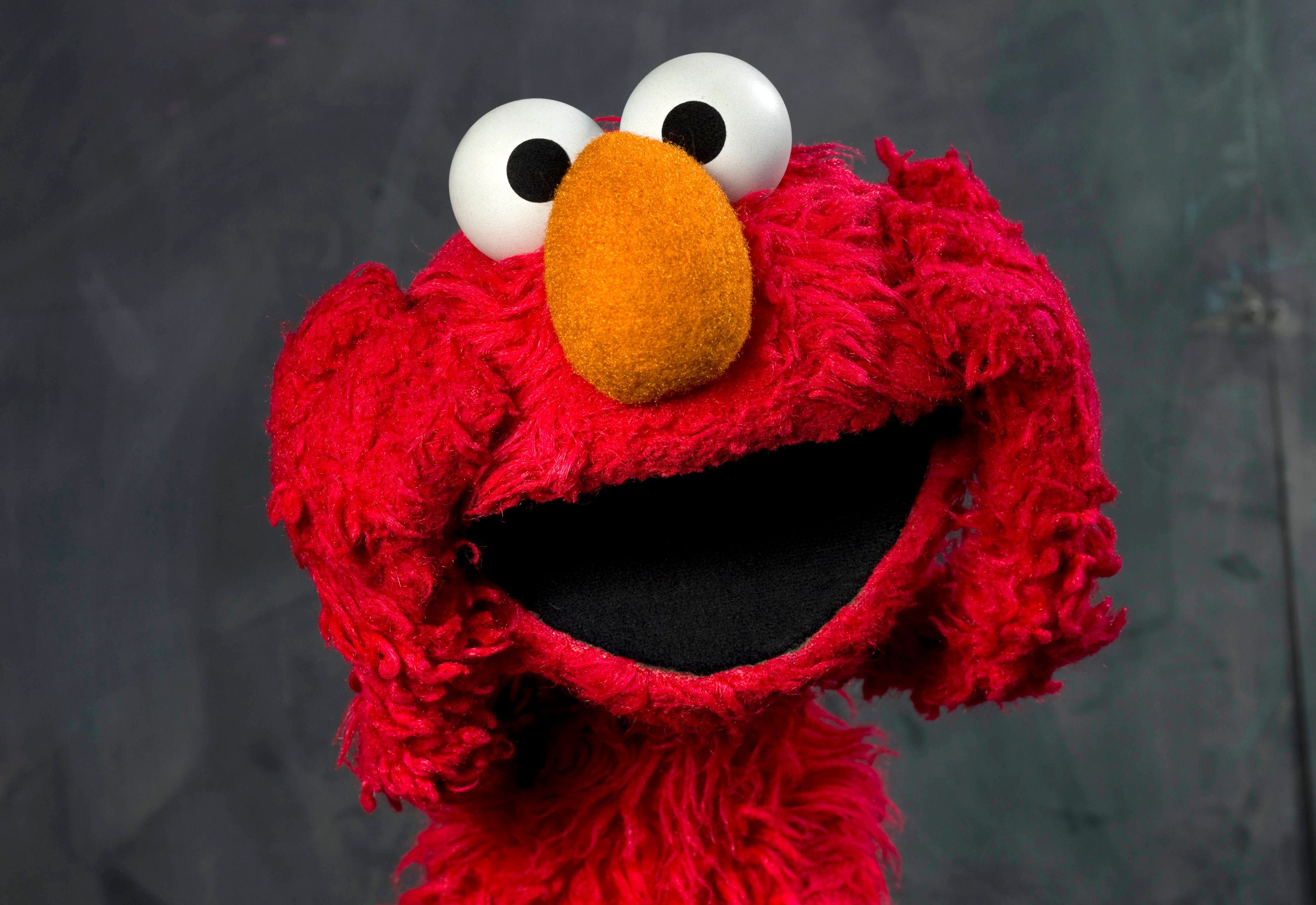 Elmo, 3, joins youngest Americans in getting vaccinated | The