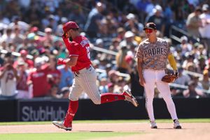 Schwarber walks it off for Phillies to cap disheartening series for Padres  – NBC 7 San Diego