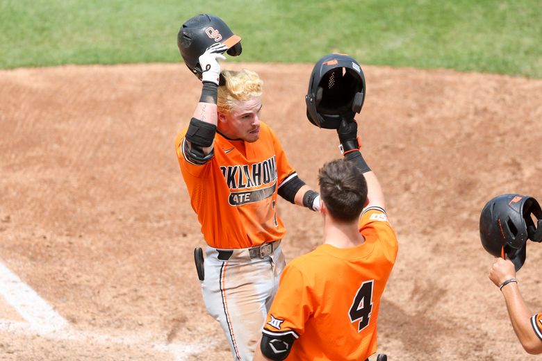 UNC baseball team knocks off VCU, advances to Super Regional