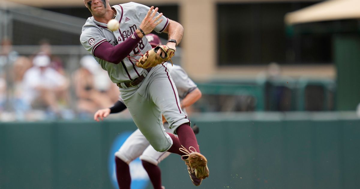 Aggies heading to CWS; Vols, Hokies, Longhorns force Game 3s