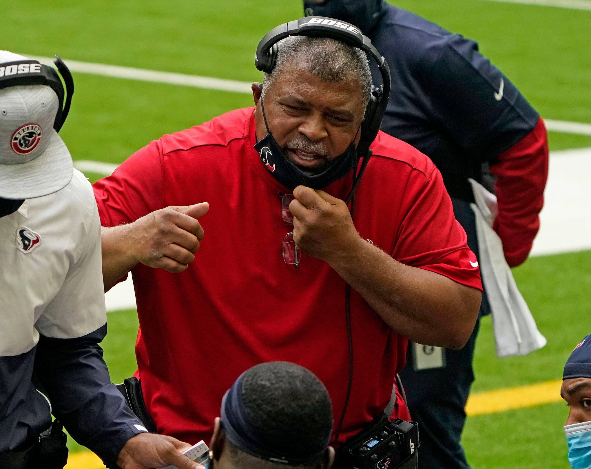 Long-time coach Romeo Crennel retires after 39 NFL seasons - The