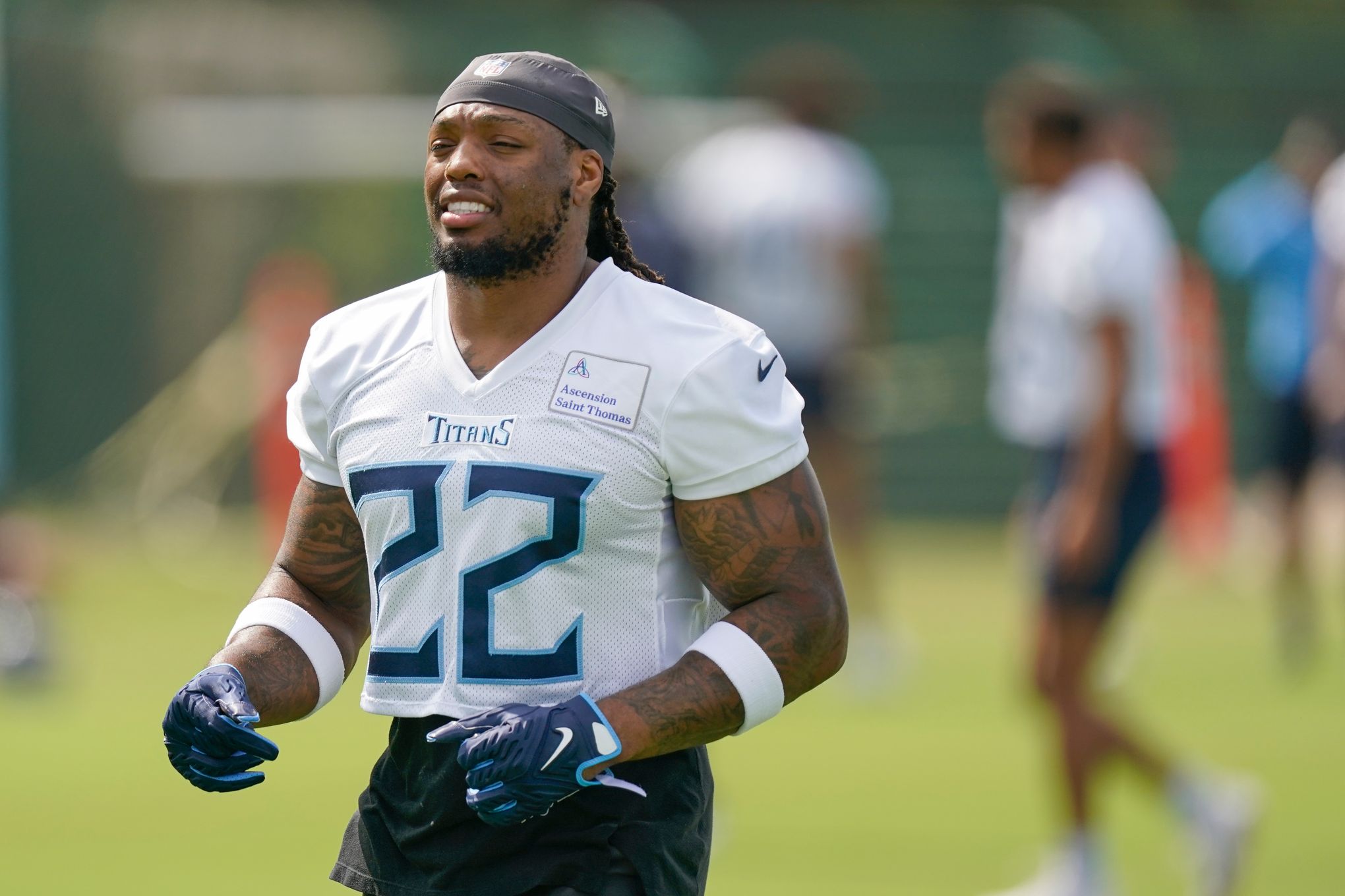 Heading Into Year 6, Titans RB Derrick Henry Motivated to Keep on