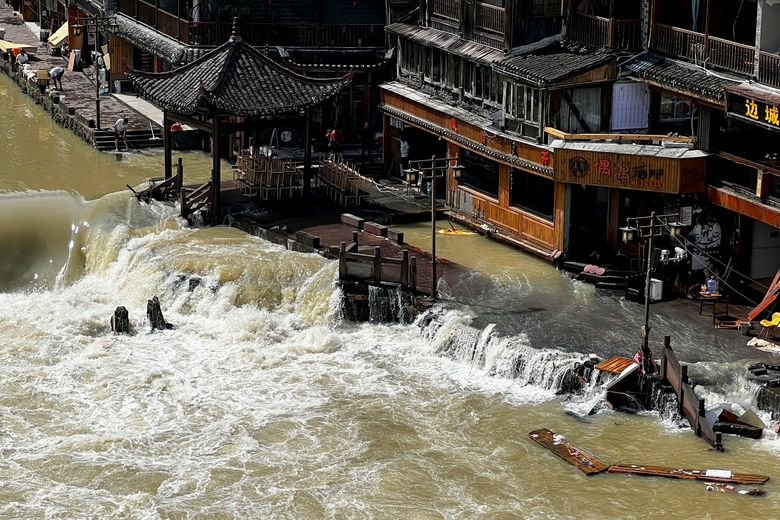 Forbidden City remains free of flooding thanks to sound drainage  system-Xinhua