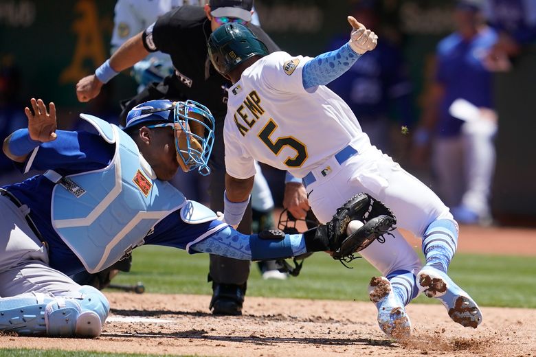 Oakland A's beat the Kansas City Royals 4-0