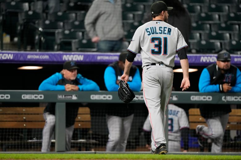 Rodgers' 3-homer Game Gives Rockies DH Split With Marlins - Bloomberg