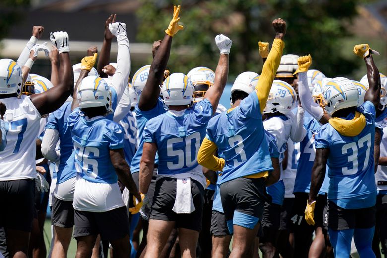 Los Angeles Chargers Training Camp Brings Excitement to Costa Mesa