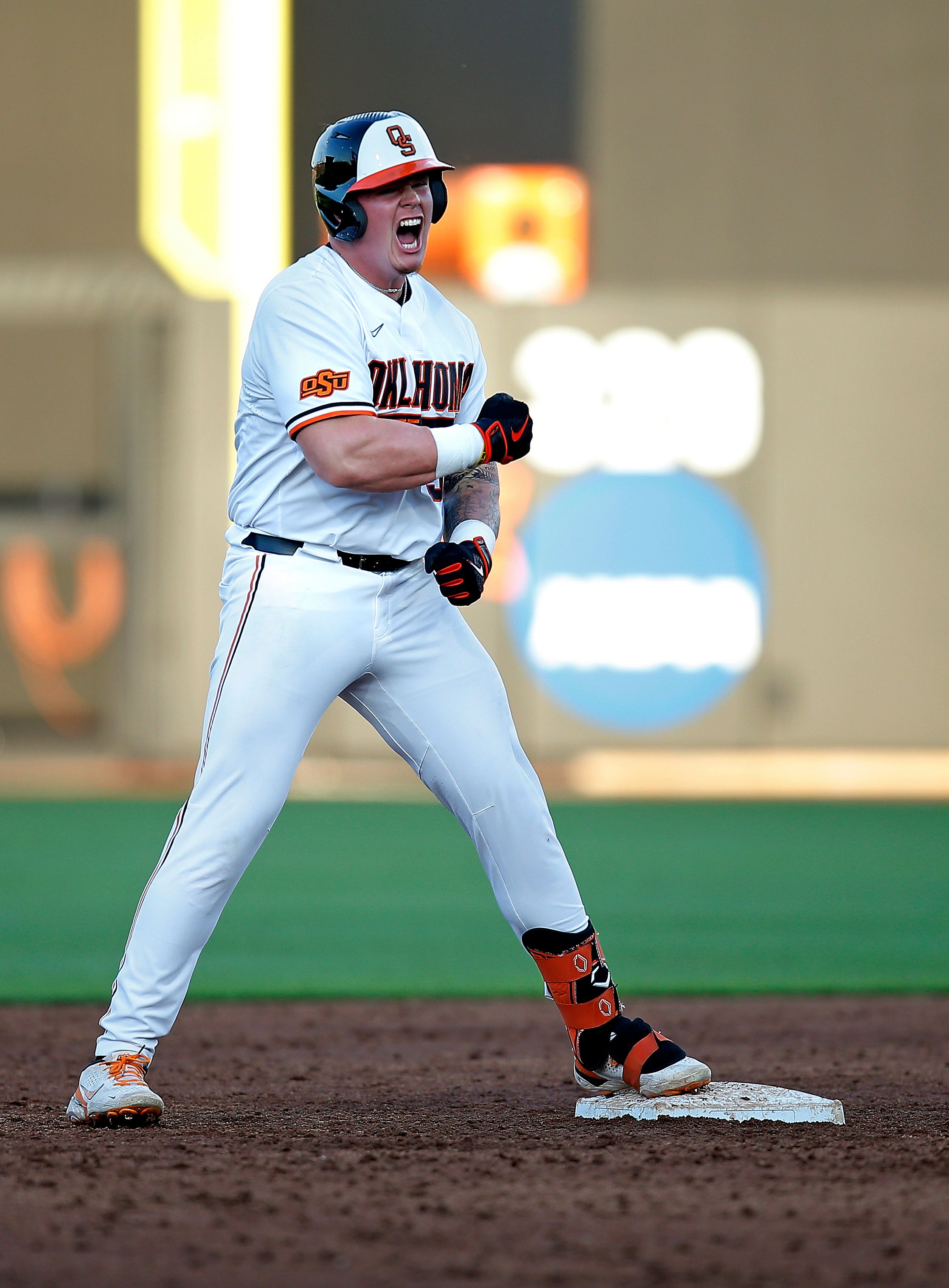 oklahoma state baseball cleats