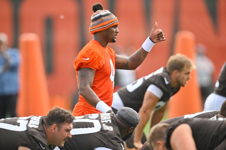 Browns star Garrett keeping open mind about Deshaun Watson