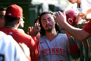 Luis Castillo strikes out 11 as Reds beat Cubs 5-3