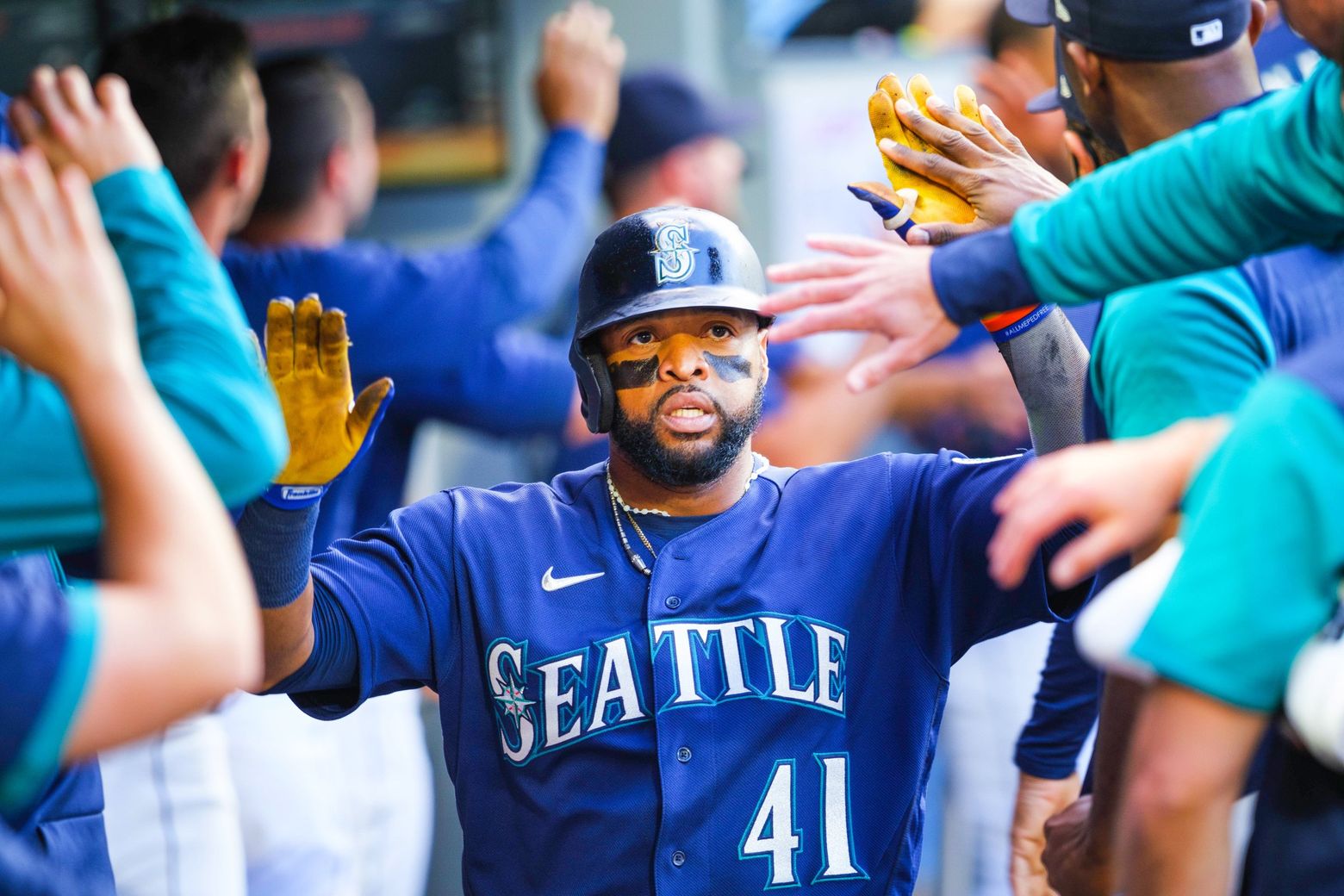 Mariners glad to have Carlos Santana even Ty France back in lineup | The Seattle Times