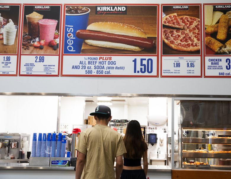 Costco's $1.50 hot dog deal has defied inflation. Fans say it isn't what it  used to be | The Seattle Times