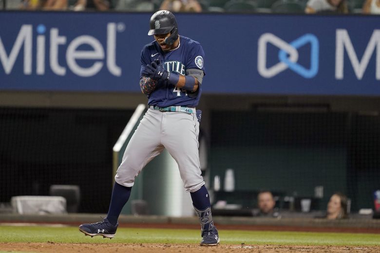 Seattle Mariners extend win streak to 14 games heading into All