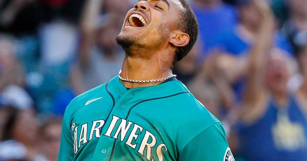 Julio Rodríguez opens up on his (and the Mariners') turnaround, and being  mentored by Ken Griffey Jr.