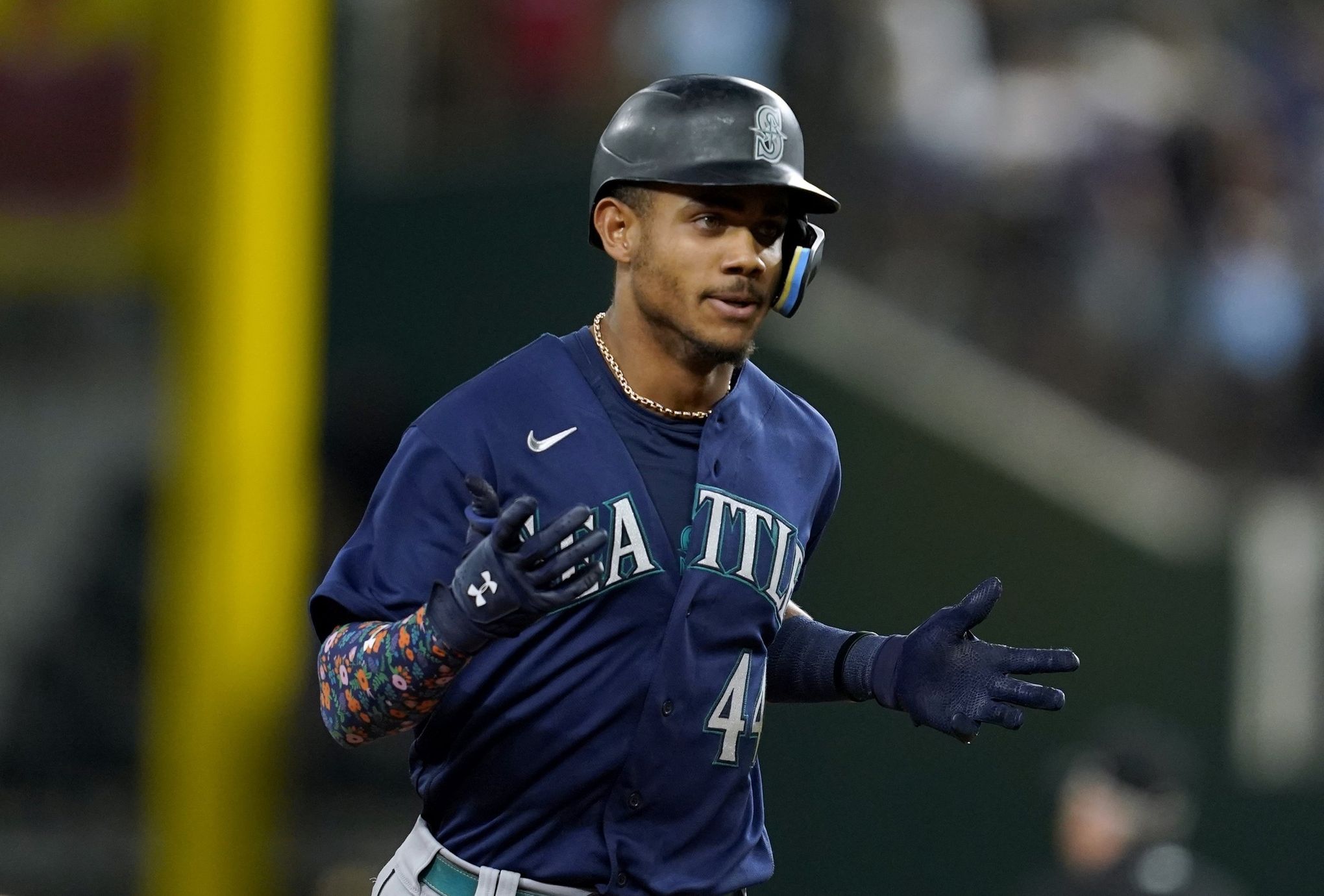 Here's why Seattle might have to share Julio Rodriguez with the