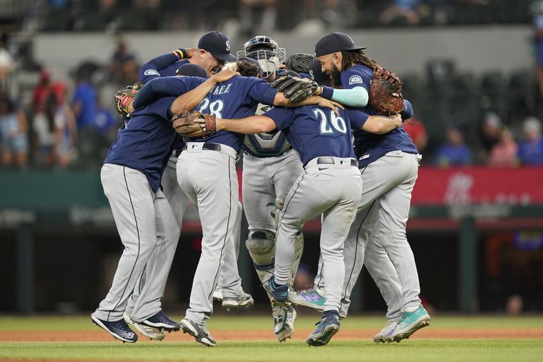 Do you guys ever lose?': Mariners' 14-game win streak captures MLB