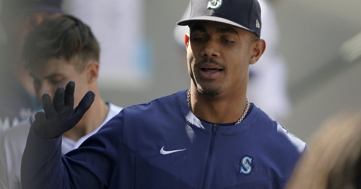 Julio Rodriguez a late scratch from M's lineup with sore foot