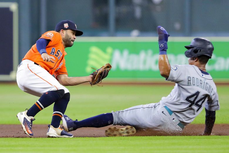 Jose Altuve fell in love with the long ball. He has a new approach for 2022.