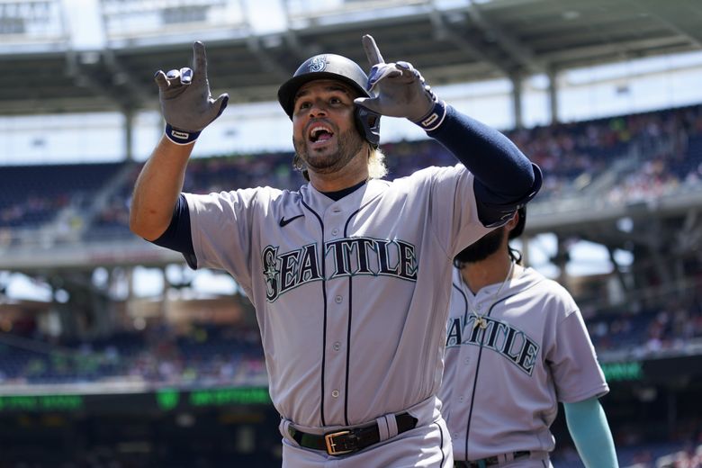 Larry Stone: The Mariners need to keep top slugger Nelson Cruz in