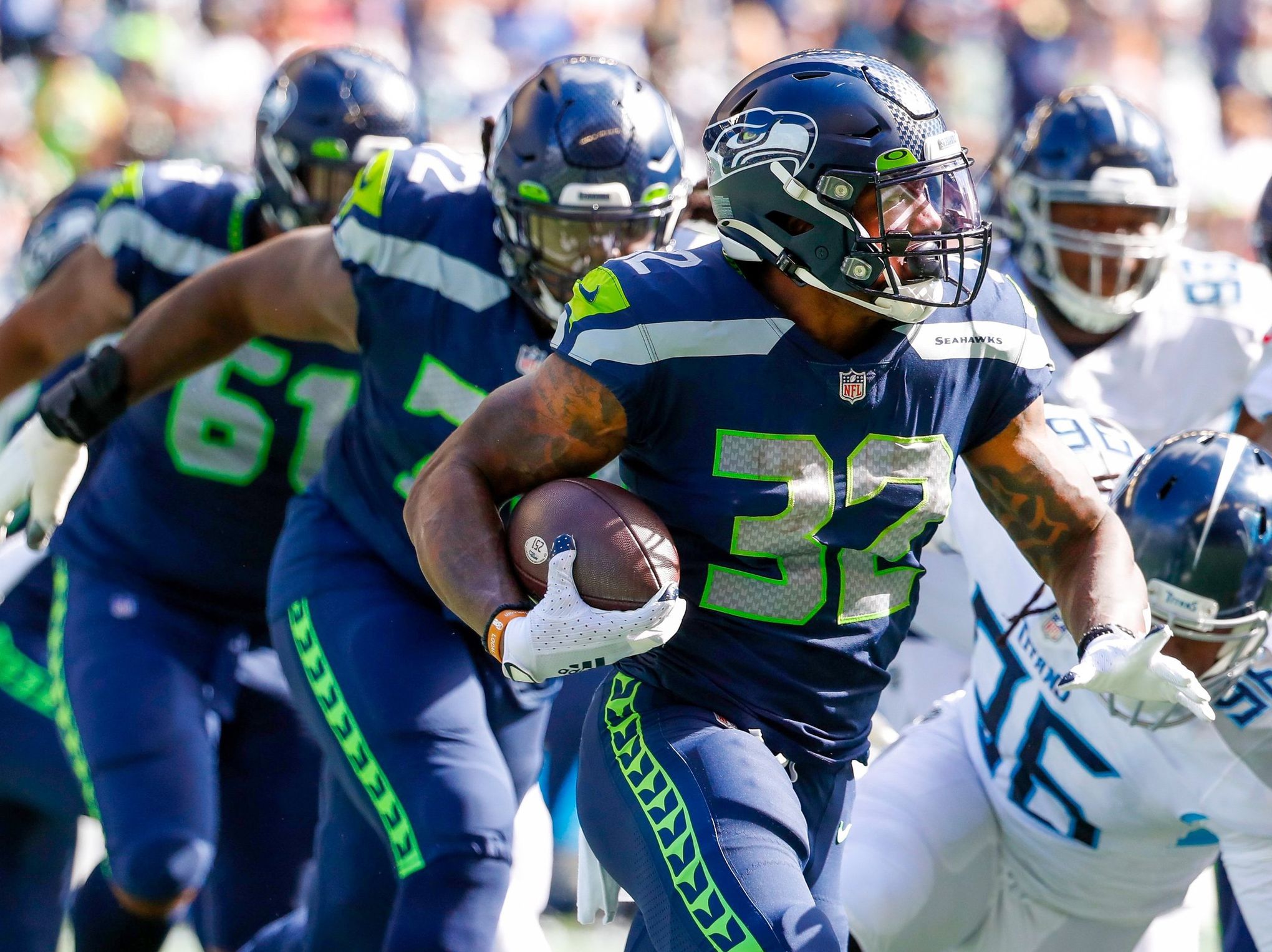 Chris Carson: Seattle Seahawks running back to retire from NFL aged 27 due  to neck injury, NFL News