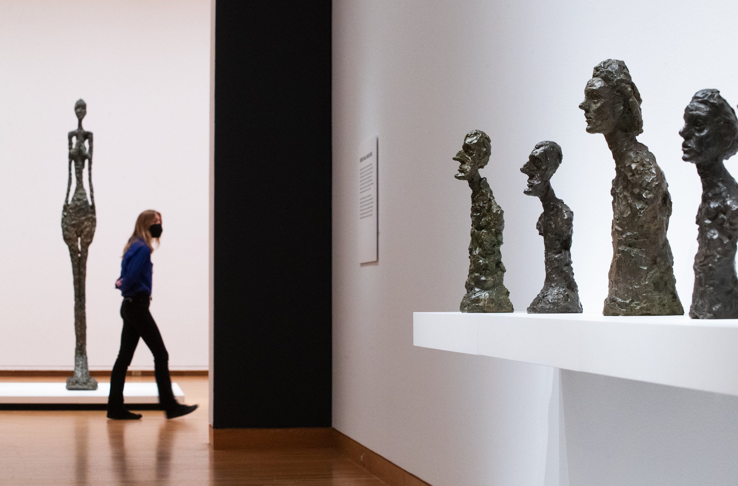 アート・デザイン・音楽 GIACOMETTI A Biography in Pictures Giacometti: A Biography by James Lord | Goodreads
