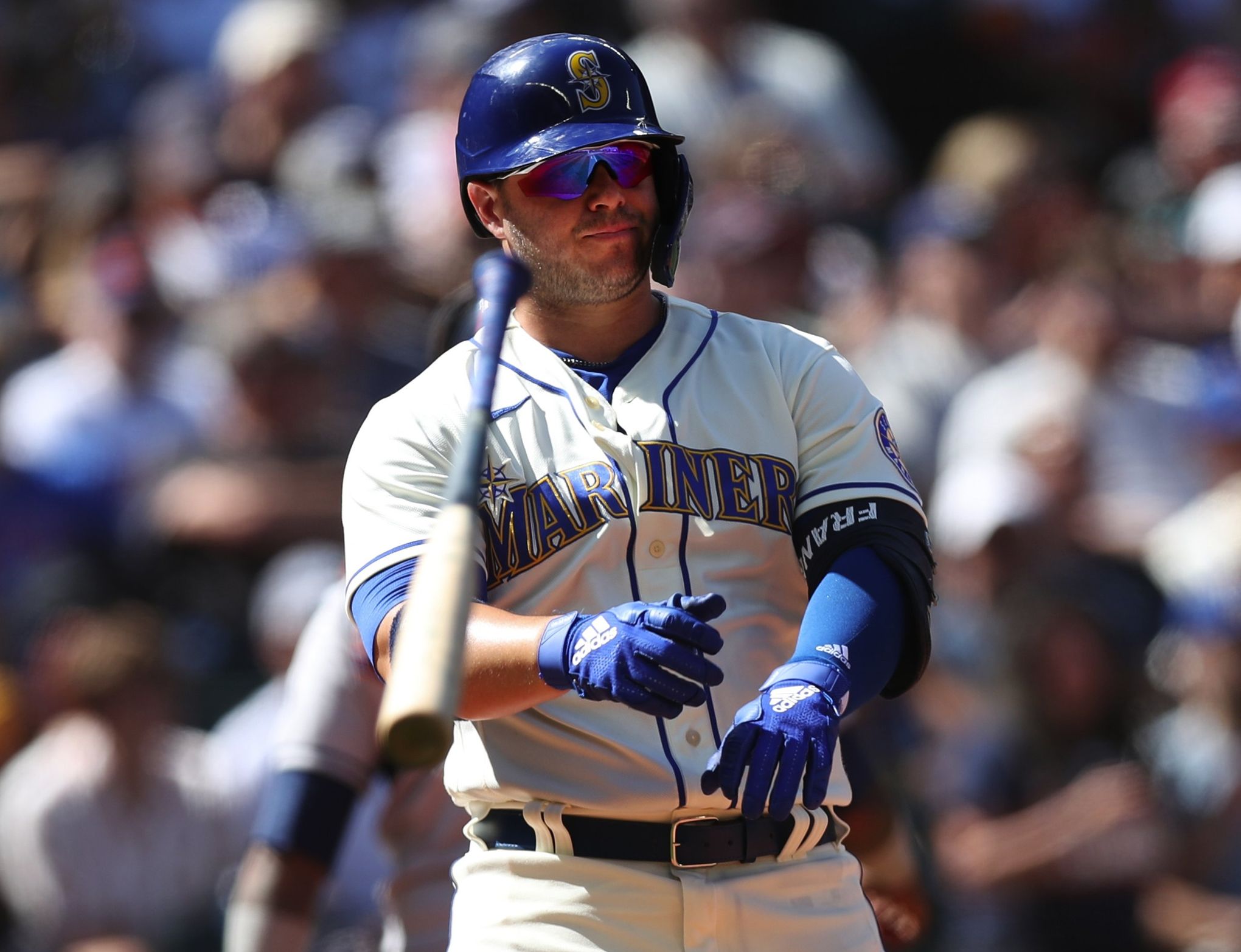 Swept – Mariners pushed out of AL playoff picture by Dodgers