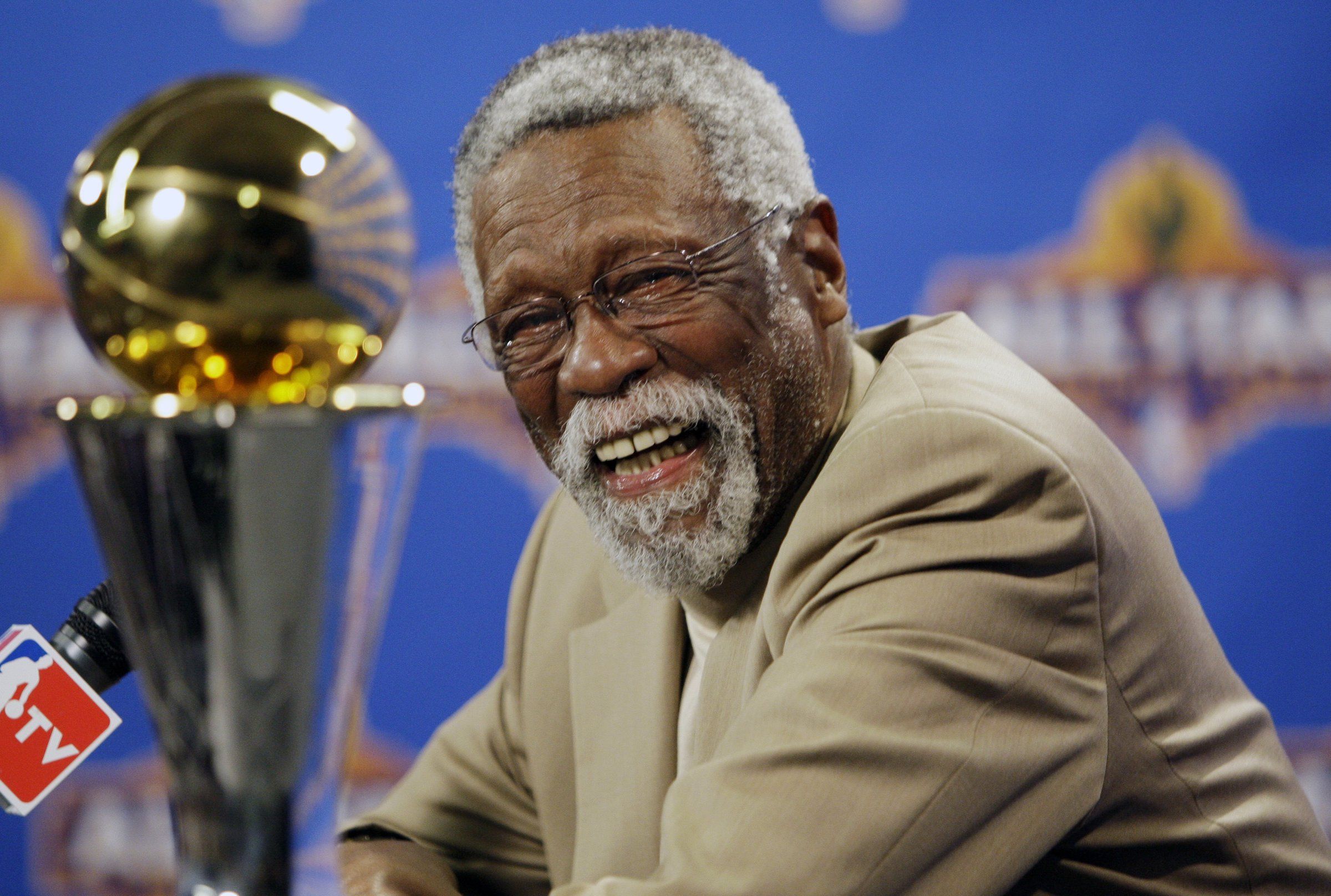 How many titles clearance does bill russell have