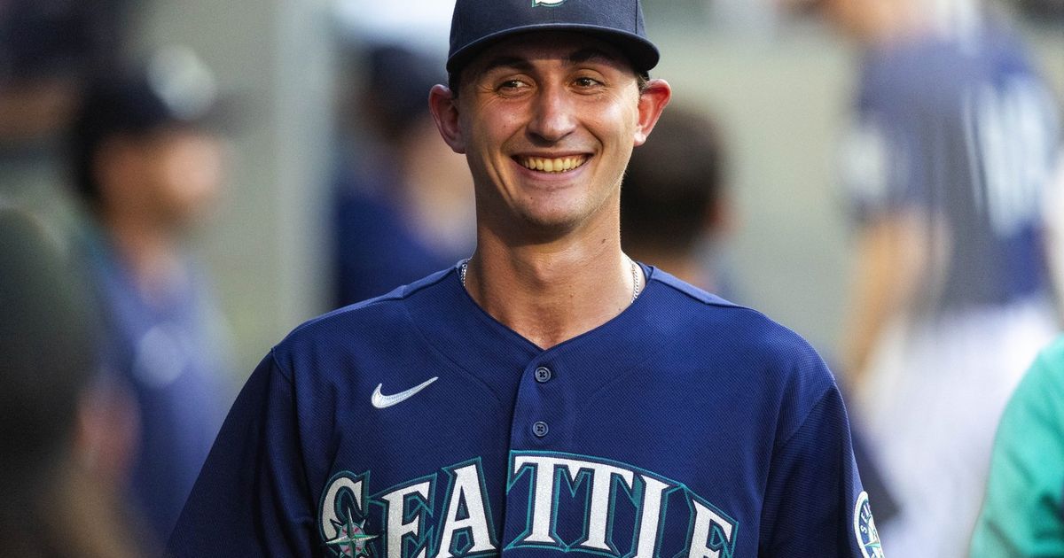 Mariners' George Kirby achieves rare feat by starting game with 24