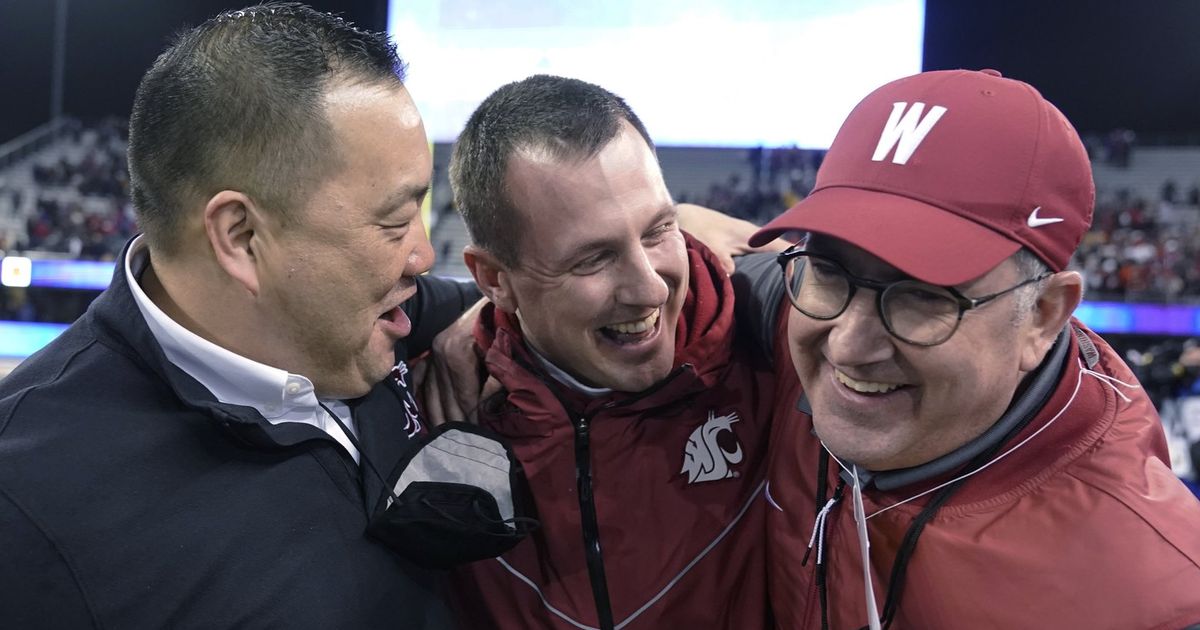 Washington State president, AD have message for Cougars supporters antsy about Pac-12’s future: be patient