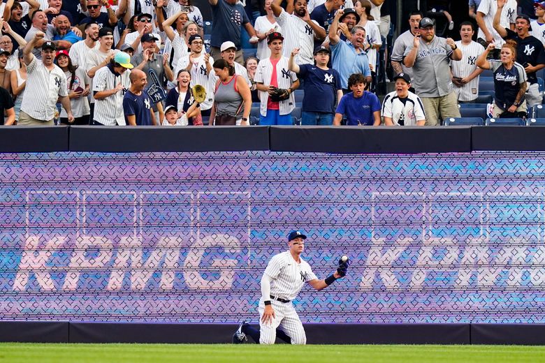 Aaron Judge homers for fan at Dodger Stadium