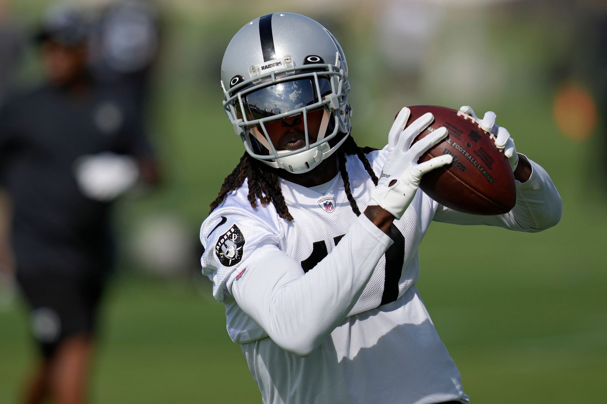 Davante Adams early impressions in first Raiders training camp