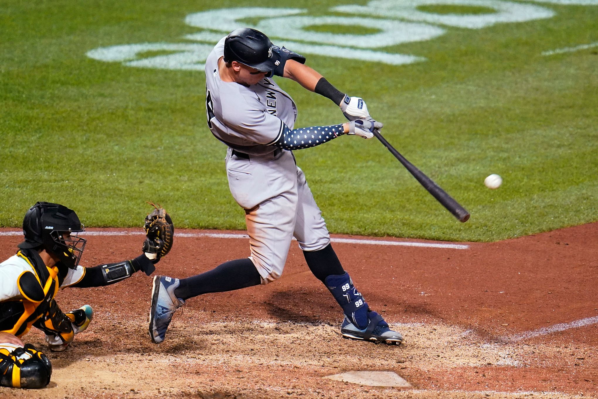 Aaron Judge: Yankees star hits homer number 55, keeping pace to