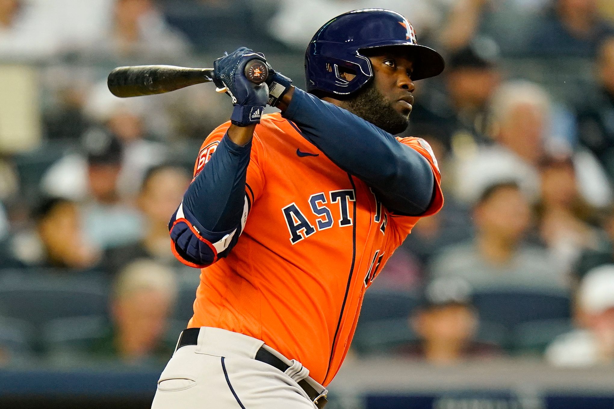 Astros slugger Yordan Alvarez seeing and hitting the ball like one of the  best players in baseball