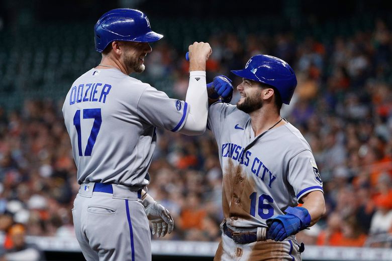 Andrew Benintendi leads Royals with 2 hits, 3 RBIs