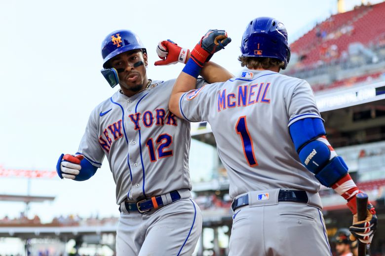 Francisco Lindor of the New York Mets celebrates after he drove in