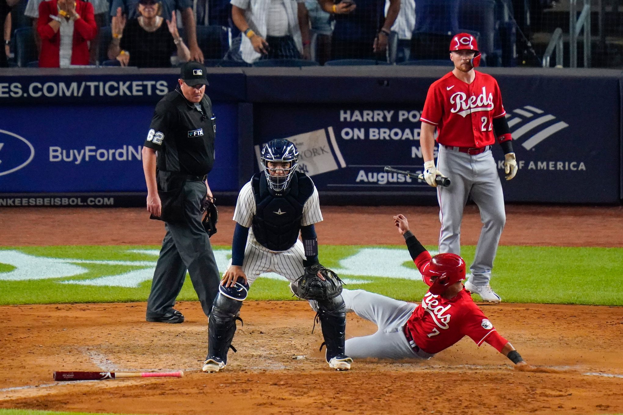 Yankees 'hit pause' on Luis Castillo trade talks with Reds, MLB insider  says 