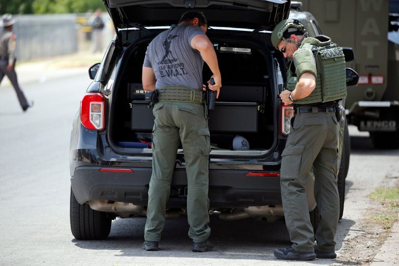 Police from across Texas converge on Uvalde