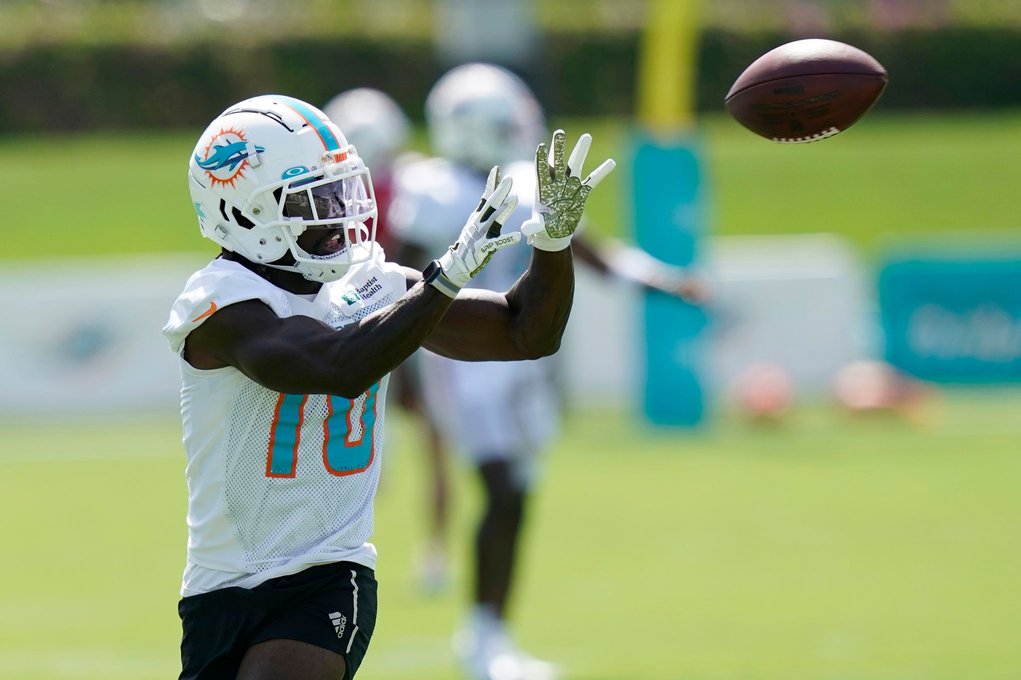 Tyreek Hill Says 2022 Dolphins Comparable to Super Bowl Champion